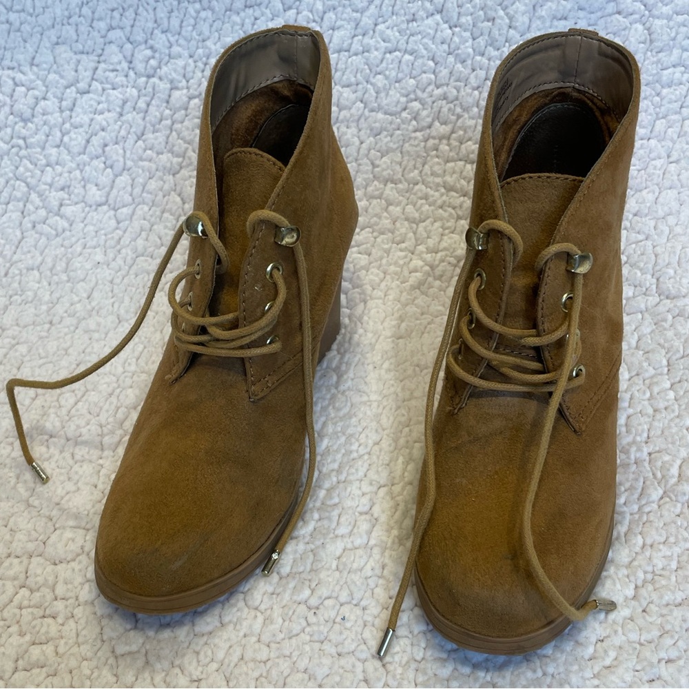 Tan Wedge Boot - Picture 4 of 8